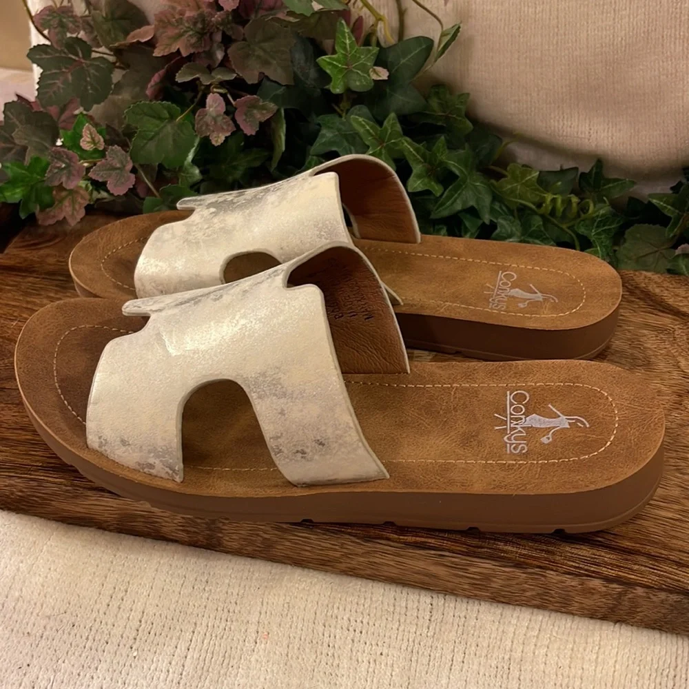 Corkys Metallic Pearl White Slide Sandals